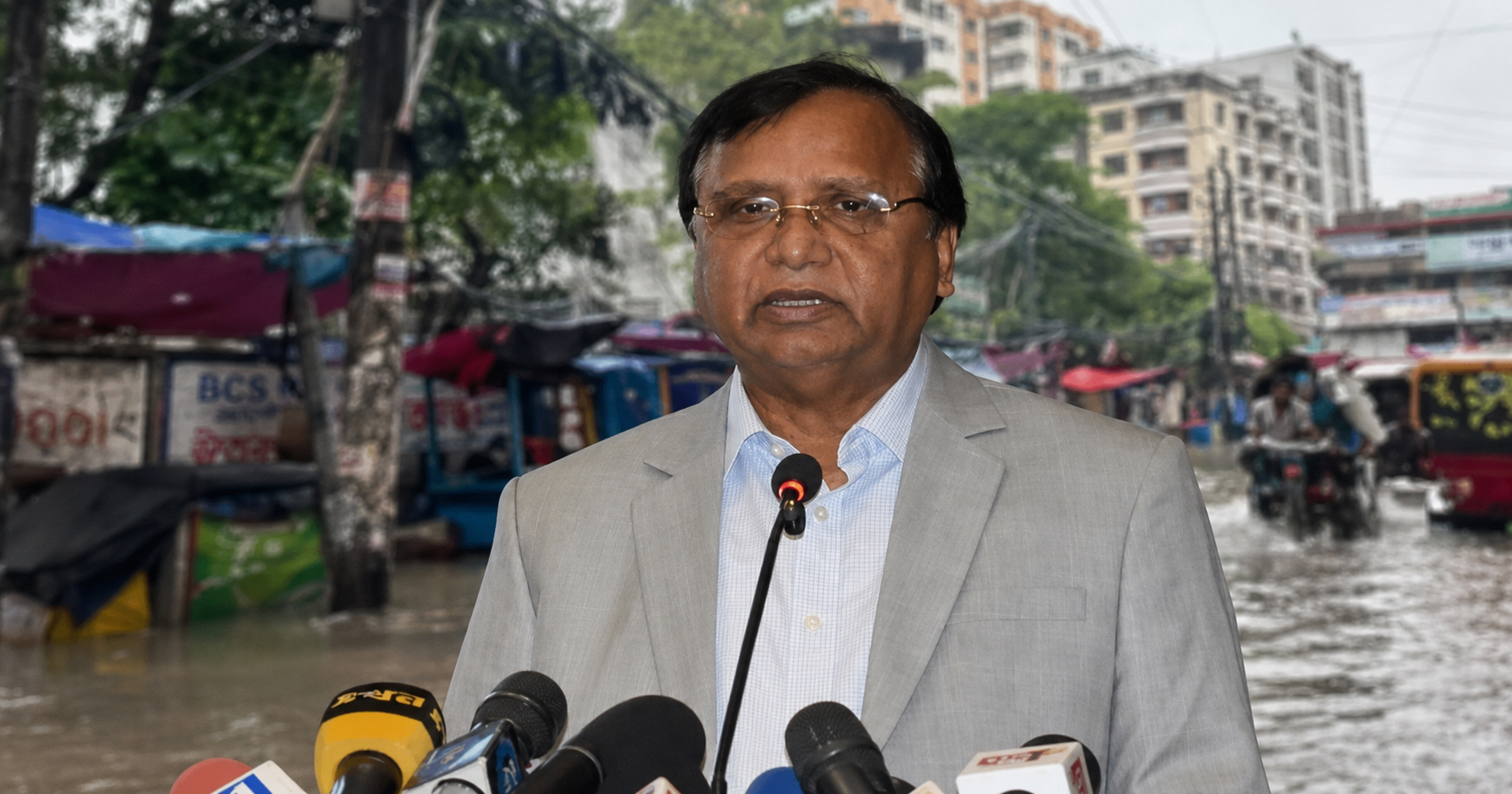 জলাবদ্ধতা নিরসনে মাঠে ডিএসসির জরুরি টিম